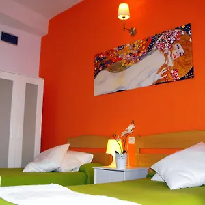 hostal-santa-catalina-seville.es-andalucia.com/