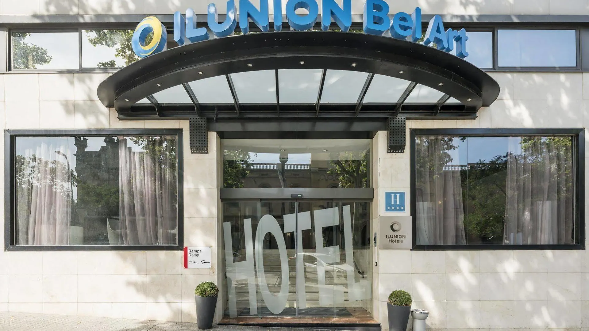 Hotel Ilunion Bel-Art Barcellona 4*,