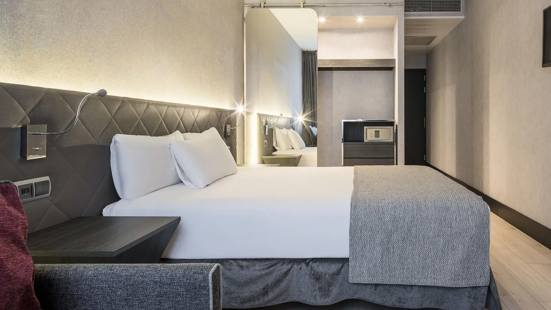 ****  Ilunion Bel-Art Hotel Barcelona Spain