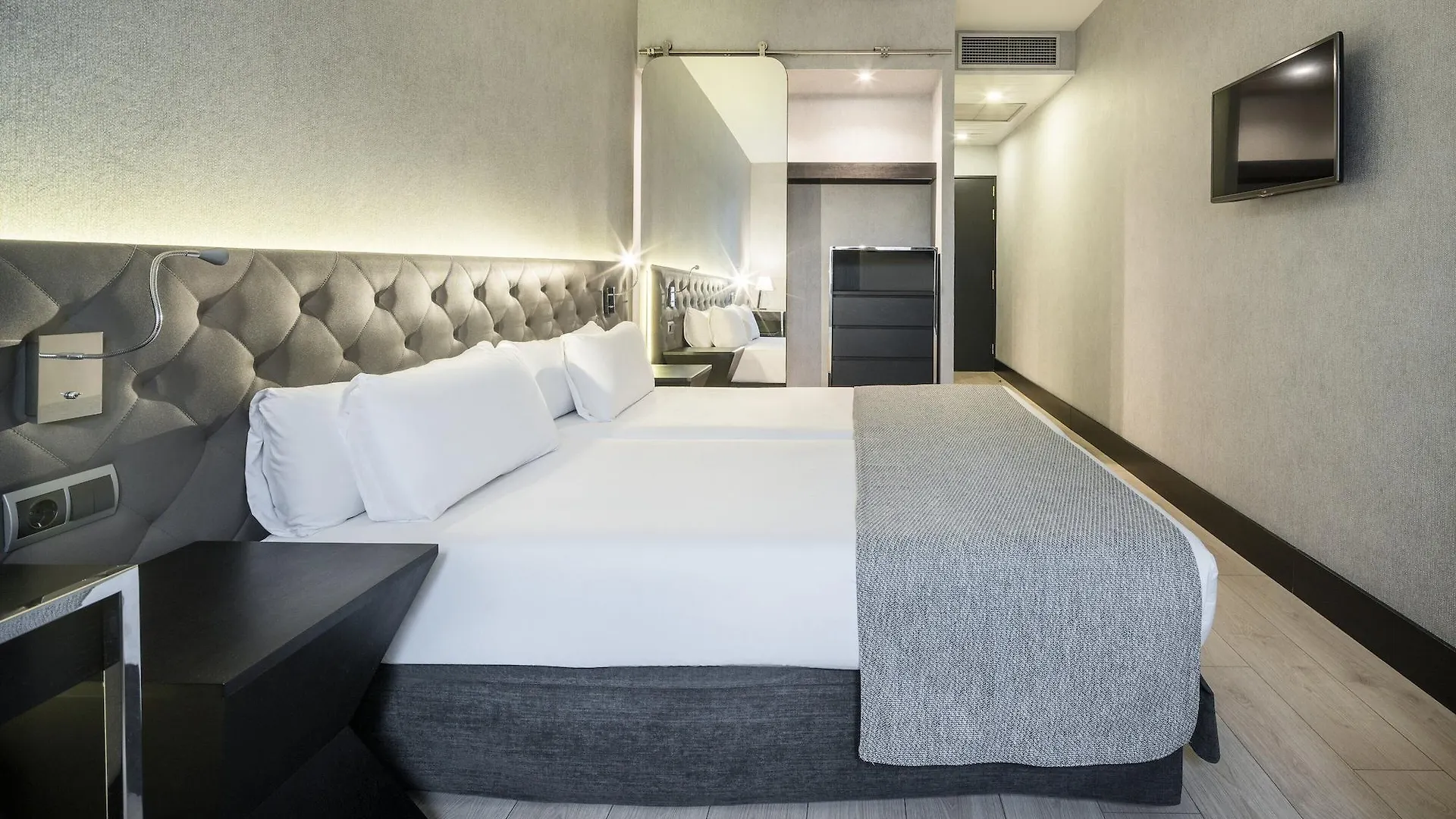 ****  Ilunion Bel-Art Hotel Barcelona Spain